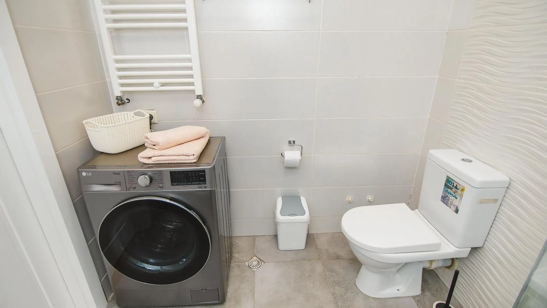 Happy Apartments باتومي